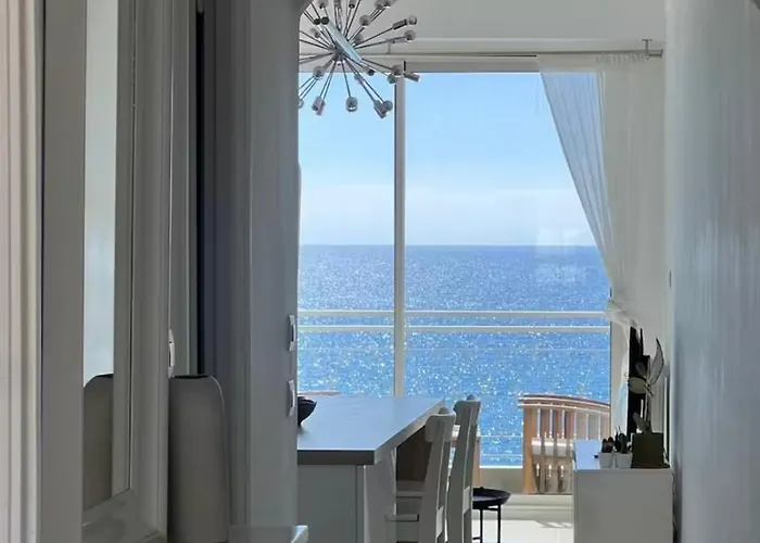 Appartement Vue Mer - Promenade Des Anglais Апартаменты *