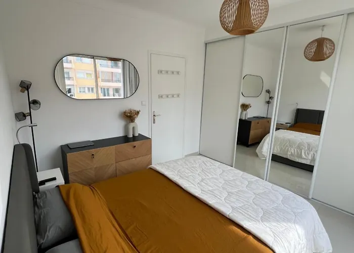 Appartement Vue Mer - Promenade Des Anglais Ницца